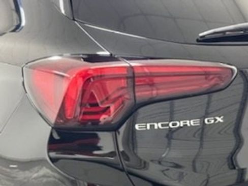 Used 2025 Buick Encore GX Sport Touring w/ Advanced Technology Package image 13
