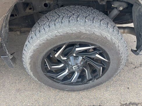 Used 2024 Ford F150 Lariat image 7