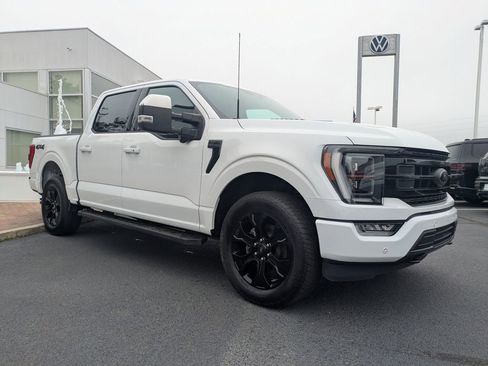 Used 2022 Ford F150 Lariat w/ Equipment Group 502A High AWD/4WD image 3