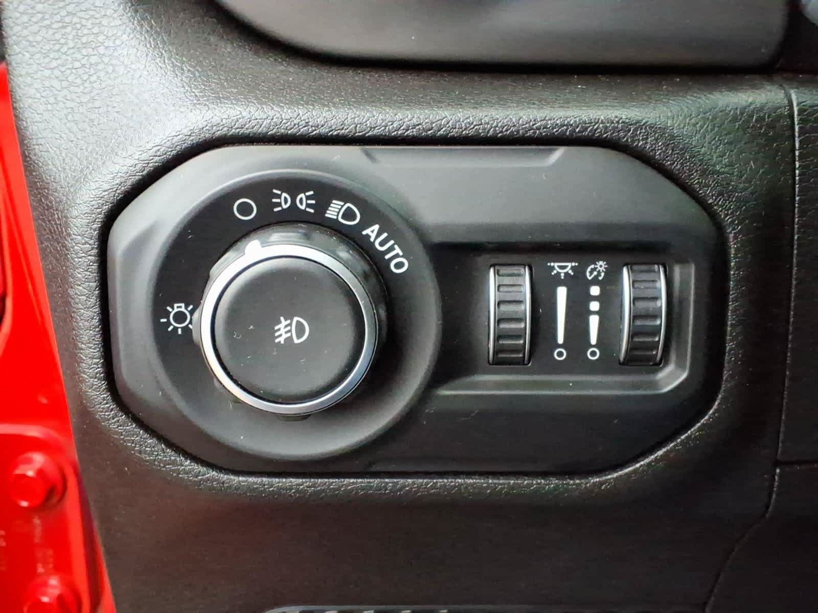 Used 2019 Jeep Wrangler Unlimited Sport S AWD/4WD image 16