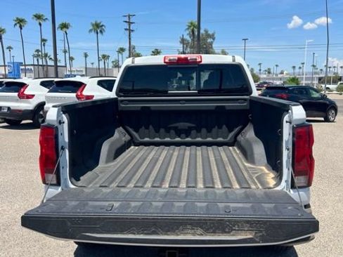 Used 2024 Chevrolet Colorado Trail Boss w/ Technology Package AWD/4WD image 28