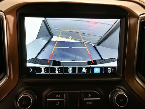 Used 2021 Chevrolet Silverado 3500 High Country image 16