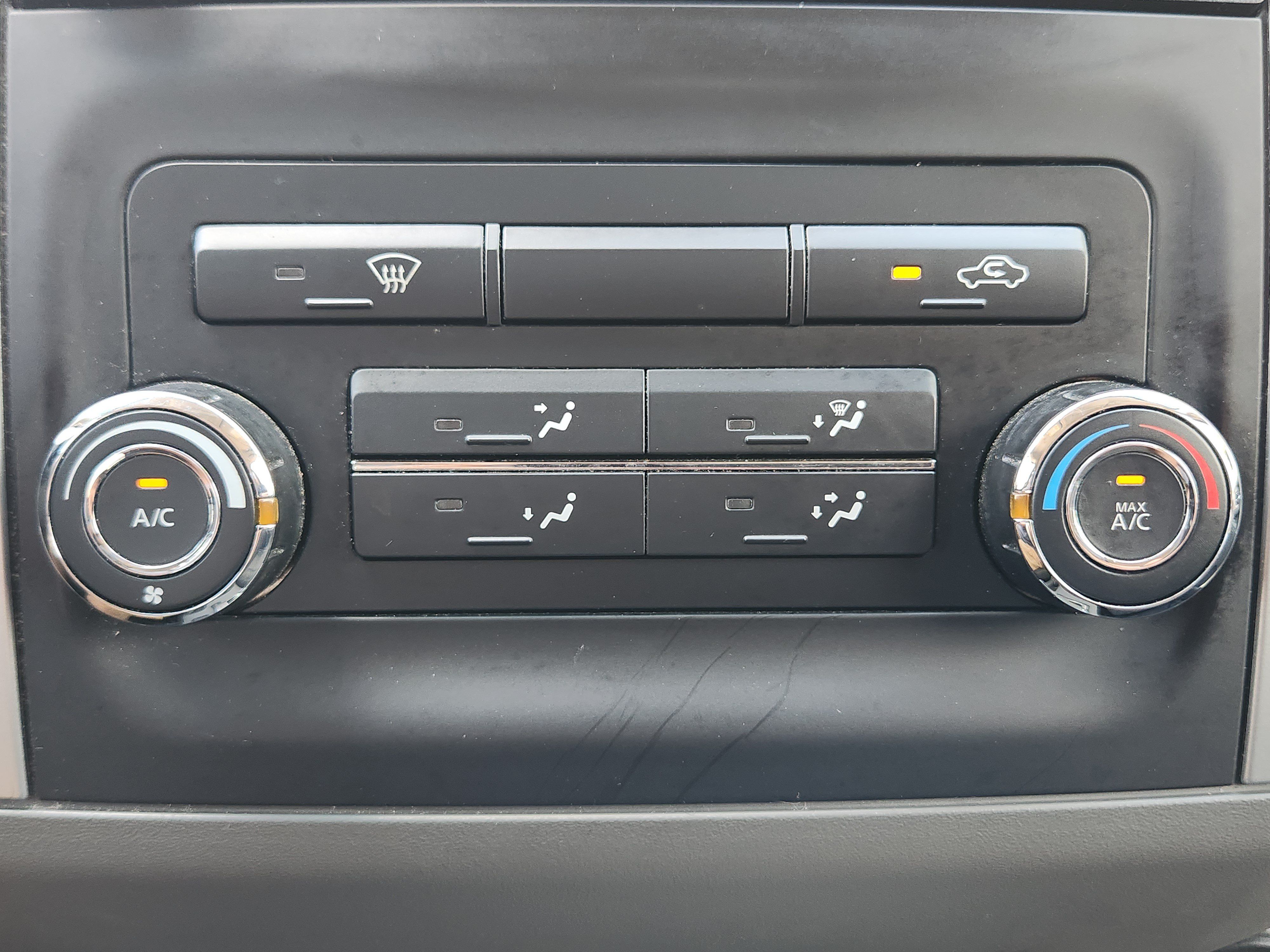 Used 2019 Nissan Frontier Desert Runner RWD image 14