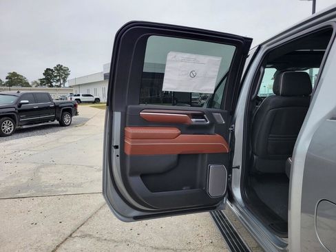 New 2026 GMC Sierra 3500 Denali Ultimate image 30