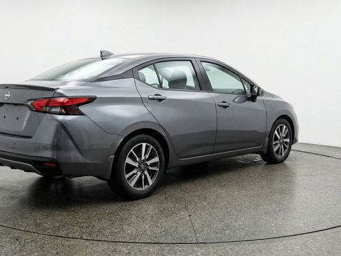 Used 2025 Nissan Versa SV image 9