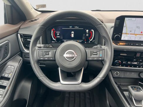 Certified 2023 Nissan Rogue Platinum w/ Platinum Premium Package image 13