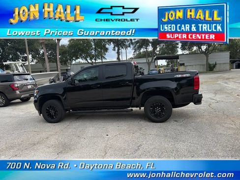 Used 2022 Chevrolet Colorado LT w/ Trail Boss Package AWD/4WD image 5