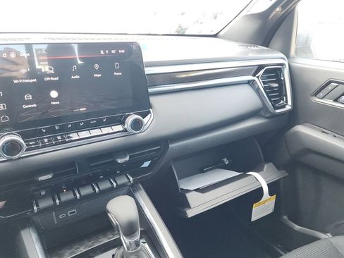 New 2026 GMC Canyon Elevation w/ Convenience Package image 35