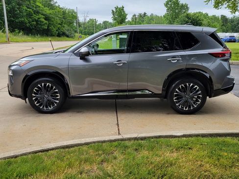 Certified 2026 Nissan Rogue Platinum w/ Platinum Premium Package AWD/4WD image 6