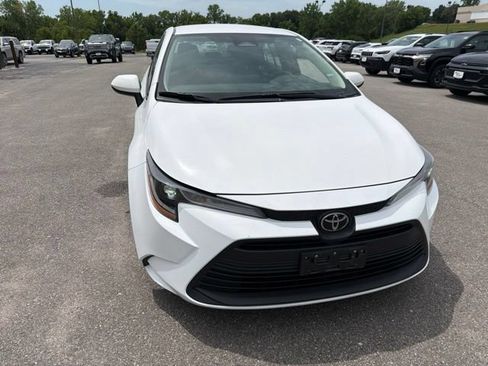 Used 2024 Toyota Corolla LE FWD image 6