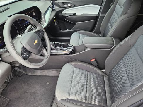New 2026 Chevrolet Trax LT FWD image 16