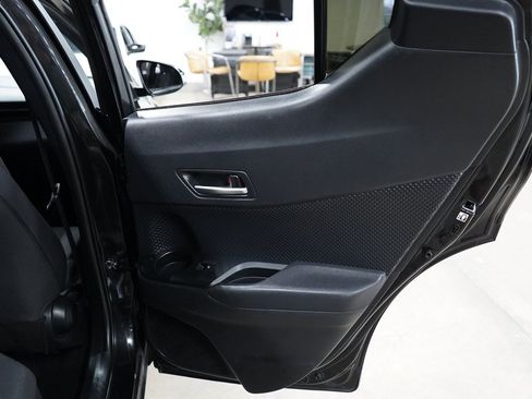 Used 2019 Toyota C-HR LE FWD image 23