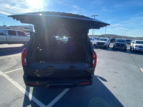 New 2026 Ford Expedition Max Platinum w/ Stealth Appearance Package image 25