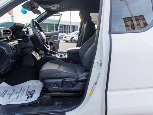 Used 2024 Toyota Tacoma SR image 30