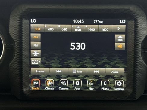 Used 2023 Jeep Wrangler Unlimited Sahara w/ Cold Weather Group AWD/4WD image 18