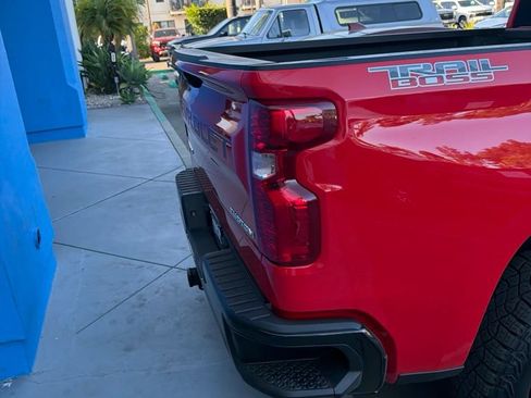 Used 2024 Chevrolet Silverado 1500 Custom Trail Boss w/ LPO, Dark Essentials Package AWD/4WD image 16