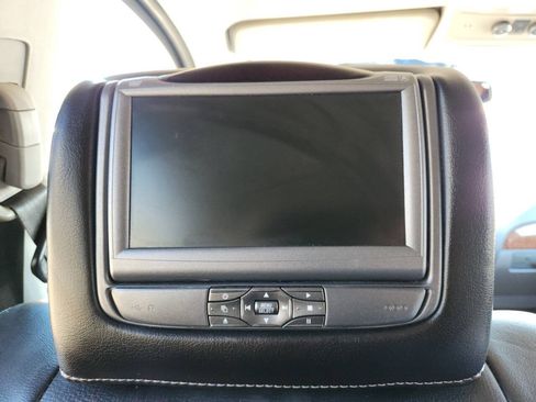 Used 2015 Nissan Armada Platinum w/ 2nd Row Captain Seat Package AWD/4WD image 25