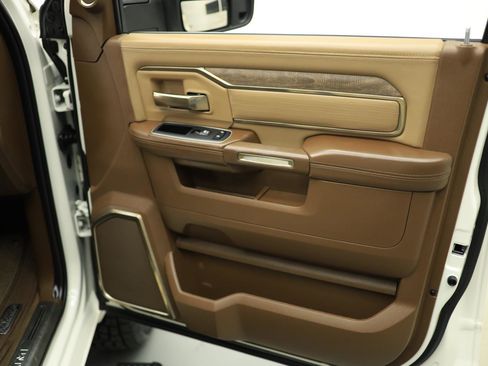 Used 2024 RAM 3500 Limited image 51