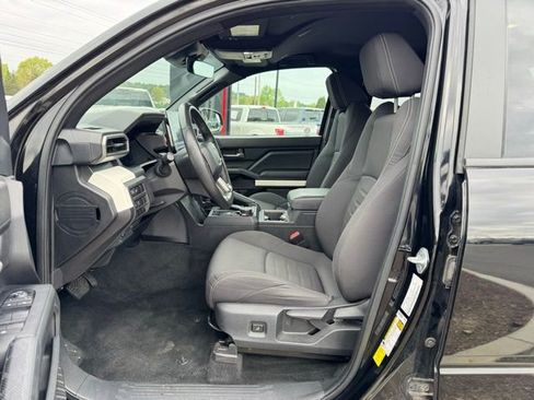 Used 2024 Toyota Tacoma TRD Off-Road AWD/4WD image 20
