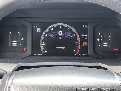 Used 2025 Toyota 4Runner SR5 AWD/4WD image 10