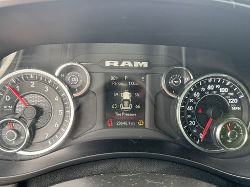 Used 2024 RAM 2500 Big Horn w/ Bed Utility Group AWD/4WD image 34