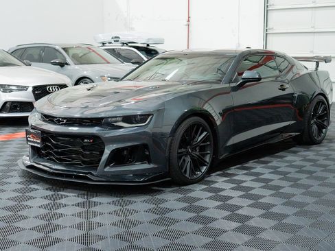 Used 2018 Chevrolet Camaro ZL1 RWD image 3