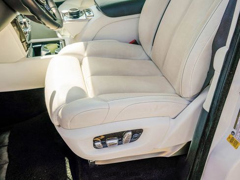 Used 2020 Rolls-Royce Phantom Sedan RWD image 55