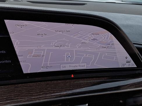 Used 2022 Cadillac Escalade Premium Luxury image 15