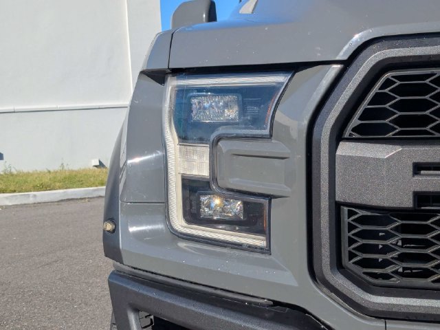 Used 2018 Ford F150 Raptor w/ Equipment Group 802A Luxury AWD/4WD image 9