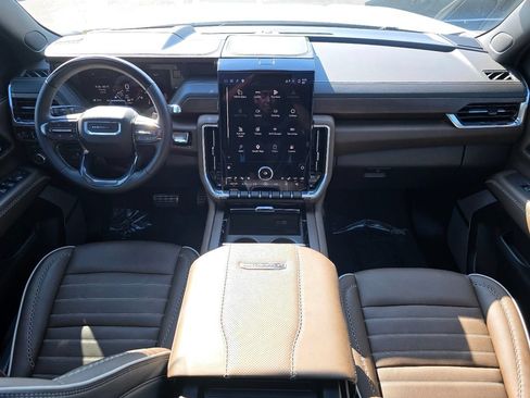 Certified 2026 GMC Yukon Denali Ultimate AWD/4WD image 39