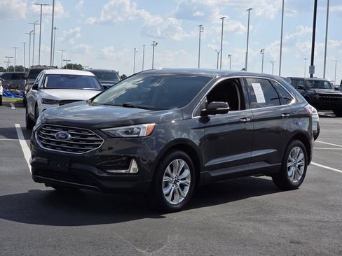 Used 2021 Ford Edge Titanium AWD/4WD image 7