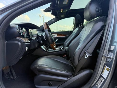 Used 2017 Mercedes-Benz E 300 image 14