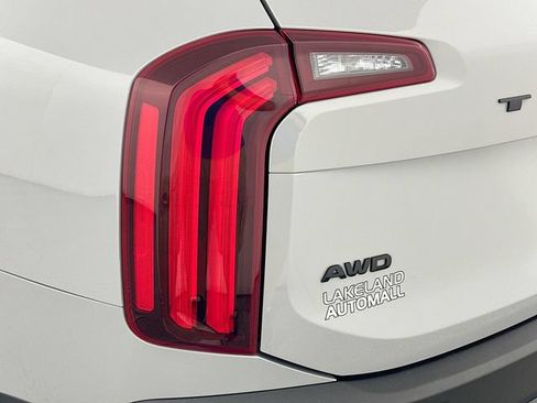 Used 2021 Kia Telluride EX w/ EX Premium Package AWD/4WD image 26