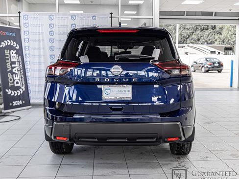 Used 2026 Nissan Rogue SV AWD/4WD image 13