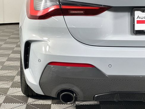 Used 2024 BMW 430i Coupe w/ M Sport Package RWD image 17