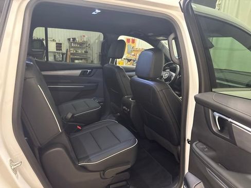 Used 2026 Buick Enclave Preferred FWD image 14