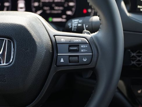 Used 2025 Honda Accord Sport image 24