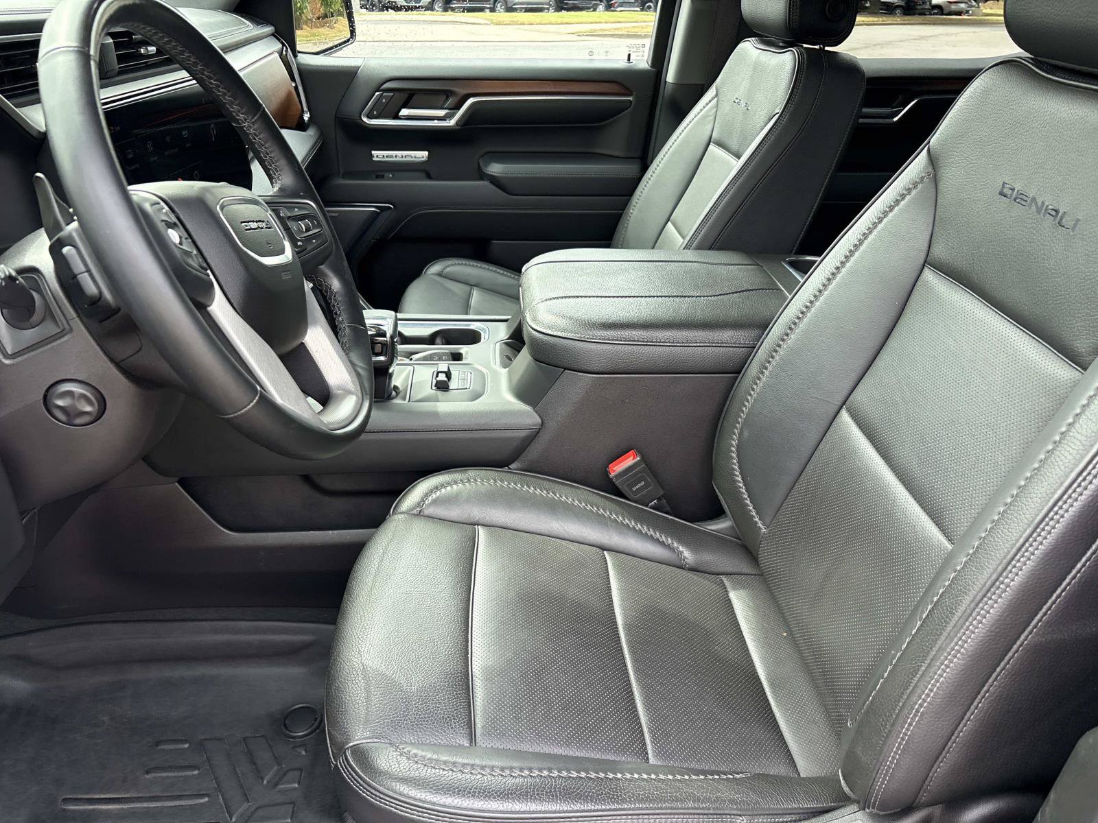 Used 2024 GMC Sierra 1500 Denali w/ Denali Reserve Package AWD/4WD image 15