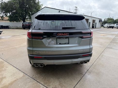 New 2027 GMC Acadia Elevation w/ Elevation Premium Package AWD/4WD image 9