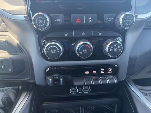 New 2026 RAM 2500 Big Horn AWD/4WD image 23