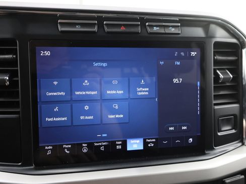 Used 2024 Ford F250 XLT w/ XLT Premium Package AWD/4WD image 57
