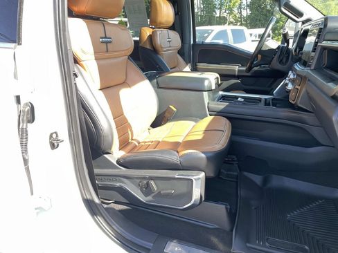 Used 2024 Ford F250 Platinum AWD/4WD image 34