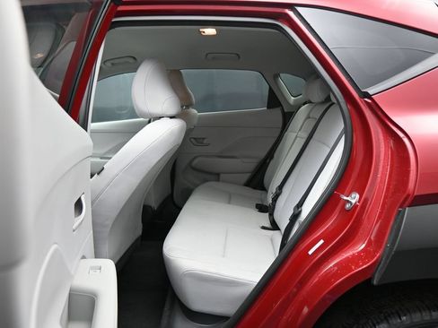 Used 2025 Hyundai Kona SEL AWD/4WD image 23