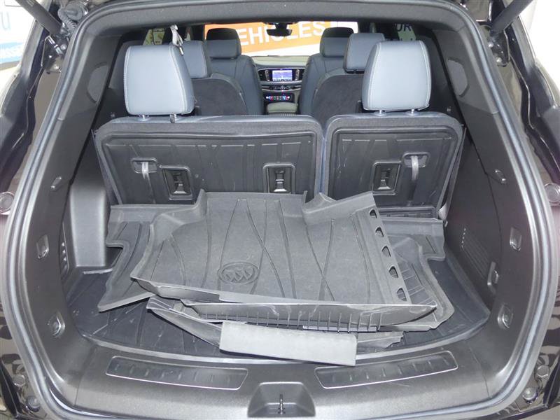 Used 2024 Buick Enclave Essence w/ Experience Buick Package AWD/4WD image 39