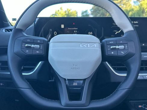 New 2025 Kia K4 GT-Line w/ GT-Line Sunroof Package image 23