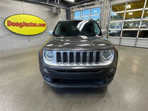 Used 2016 Jeep Renegade Limited FWD image 9