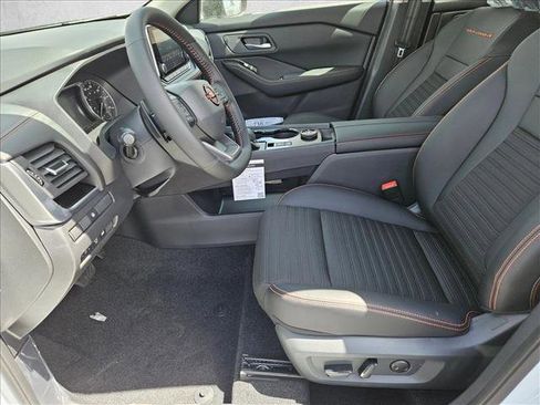 Used 2025 Nissan Rogue SV w/ Rock Creek Premium Package image 11