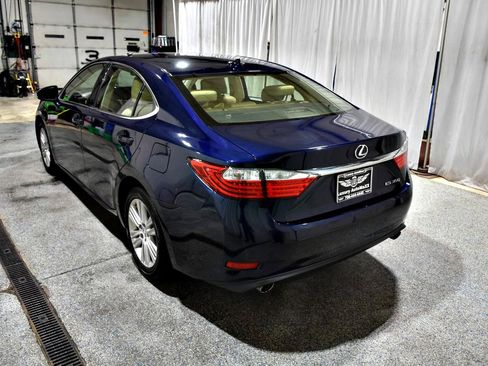 Used 2014 Lexus ES 350 w/ Premium Package FWD image 4