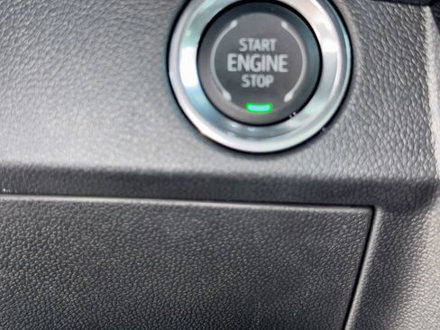 Used 2026 Chevrolet Traverse LT w/ Driver Confidence Package FWD image 22