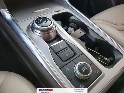 Certified 2022 Ford Explorer Platinum w/ Equipment Group 601A image 32